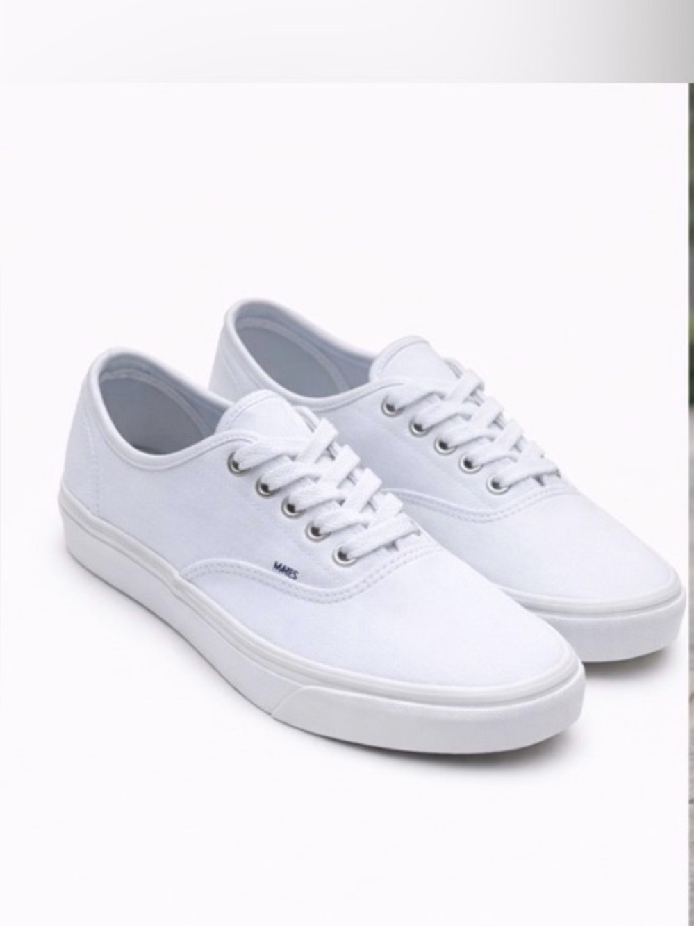 Vans Men’s Classic White Sneakers Casual Skate Shoes Theme Park Ready